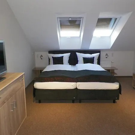 فندق Zum Baggernpuhl 3*