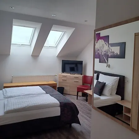 Zum Baggernpuhl מלון Wachow